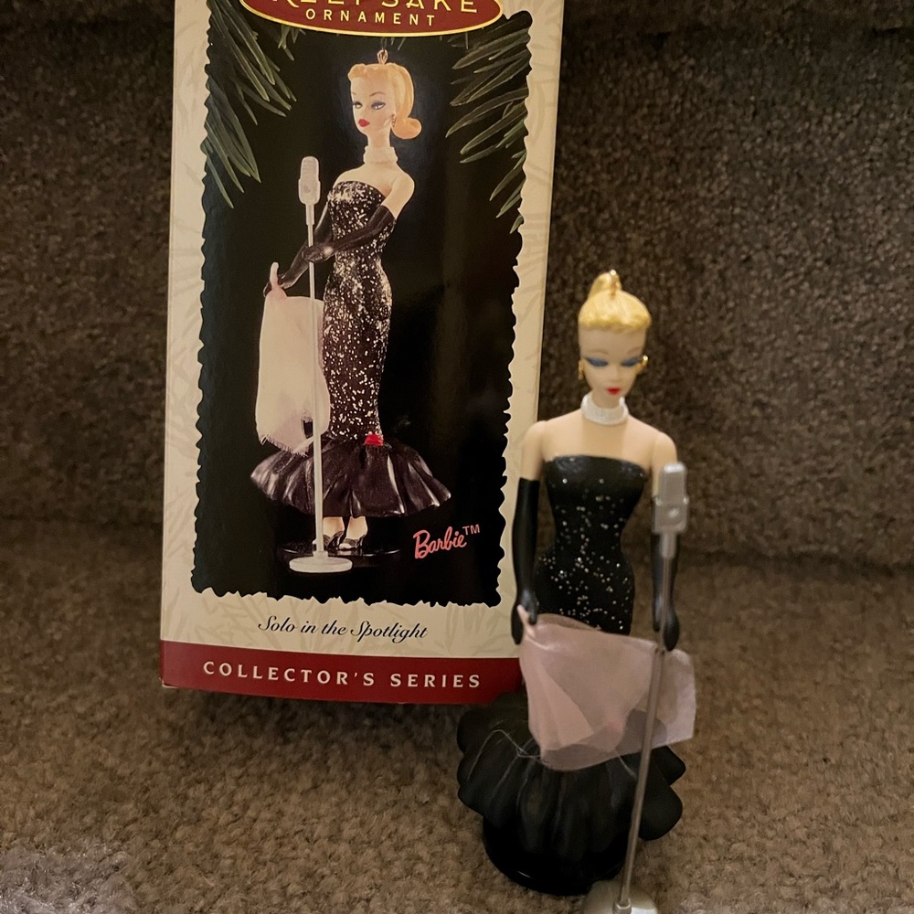 Lot of 3 barbie collectors series ornaments. 1,2 and 3 in the series - Picture 4 of 5